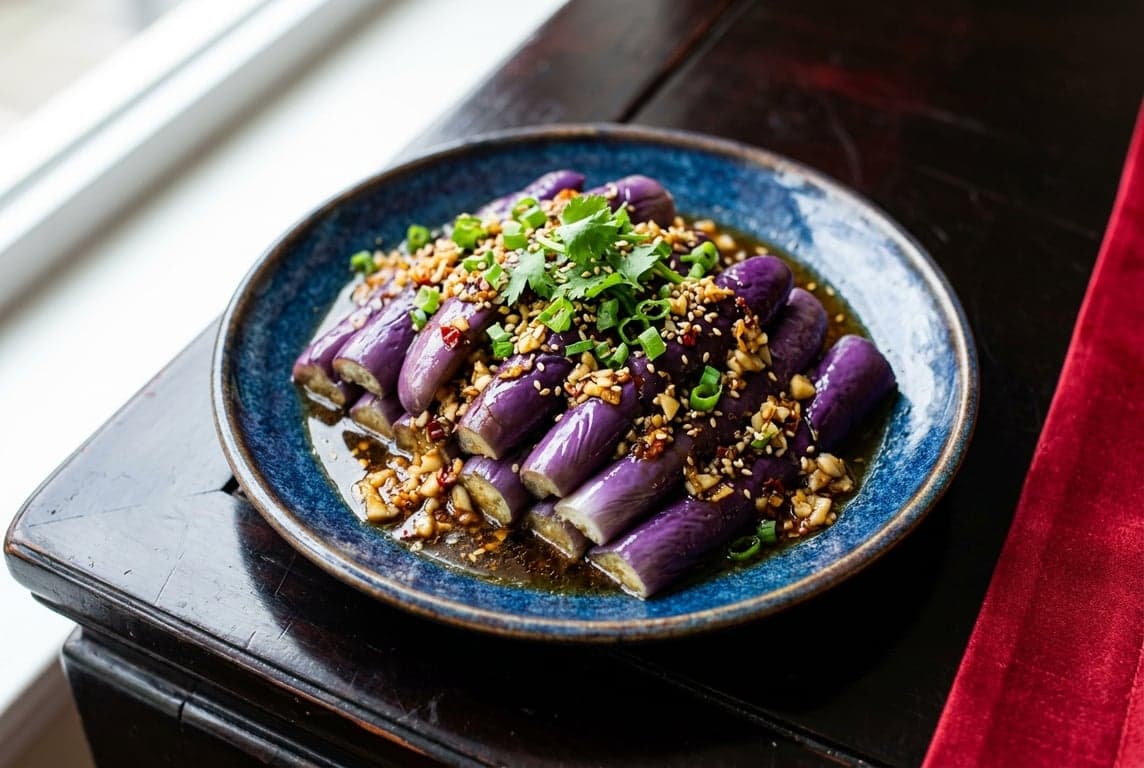 Steamed Aubergine in Garlic Sauce